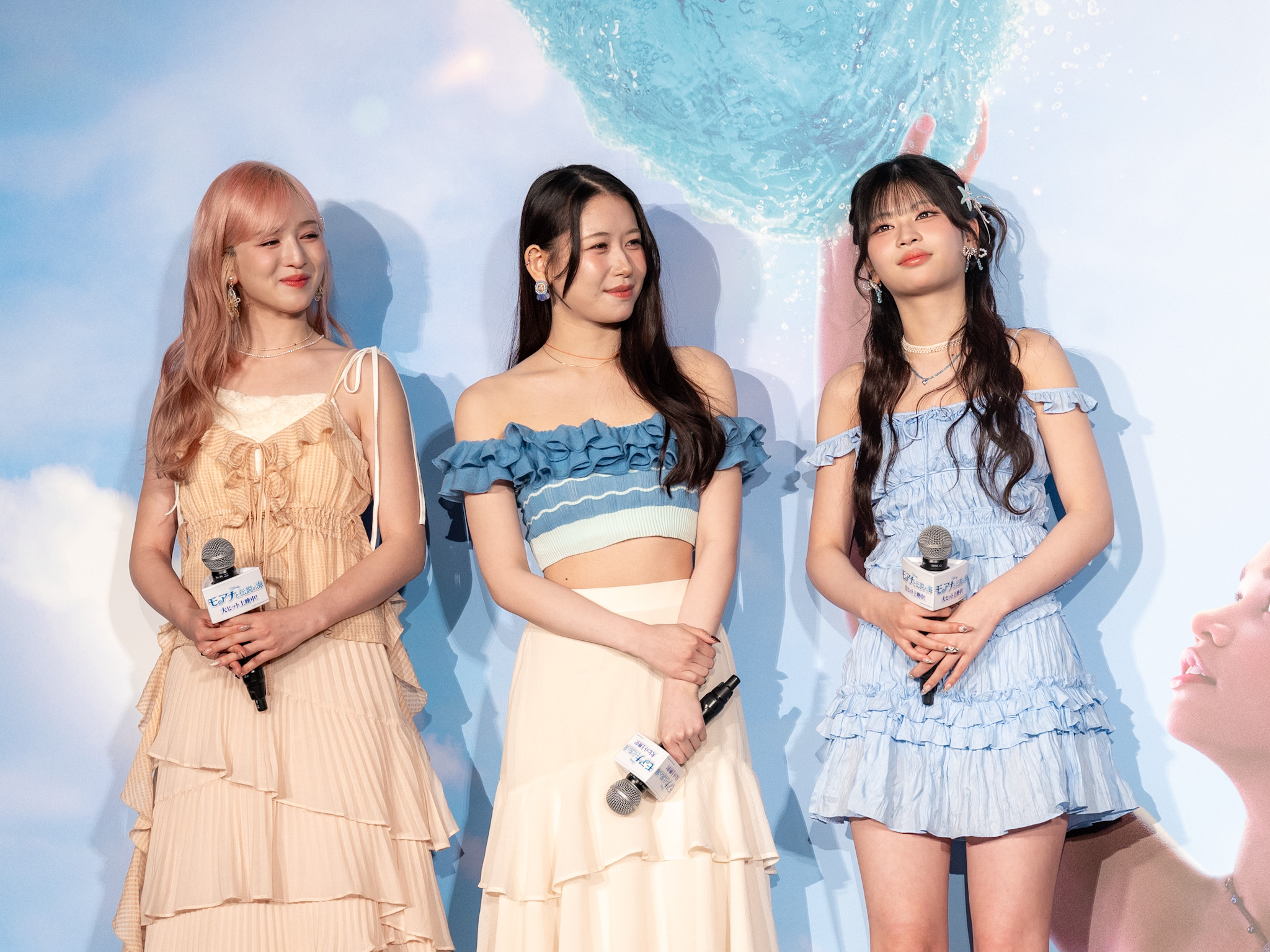 クロストークに登壇したSUZU、MOMONA、RINON