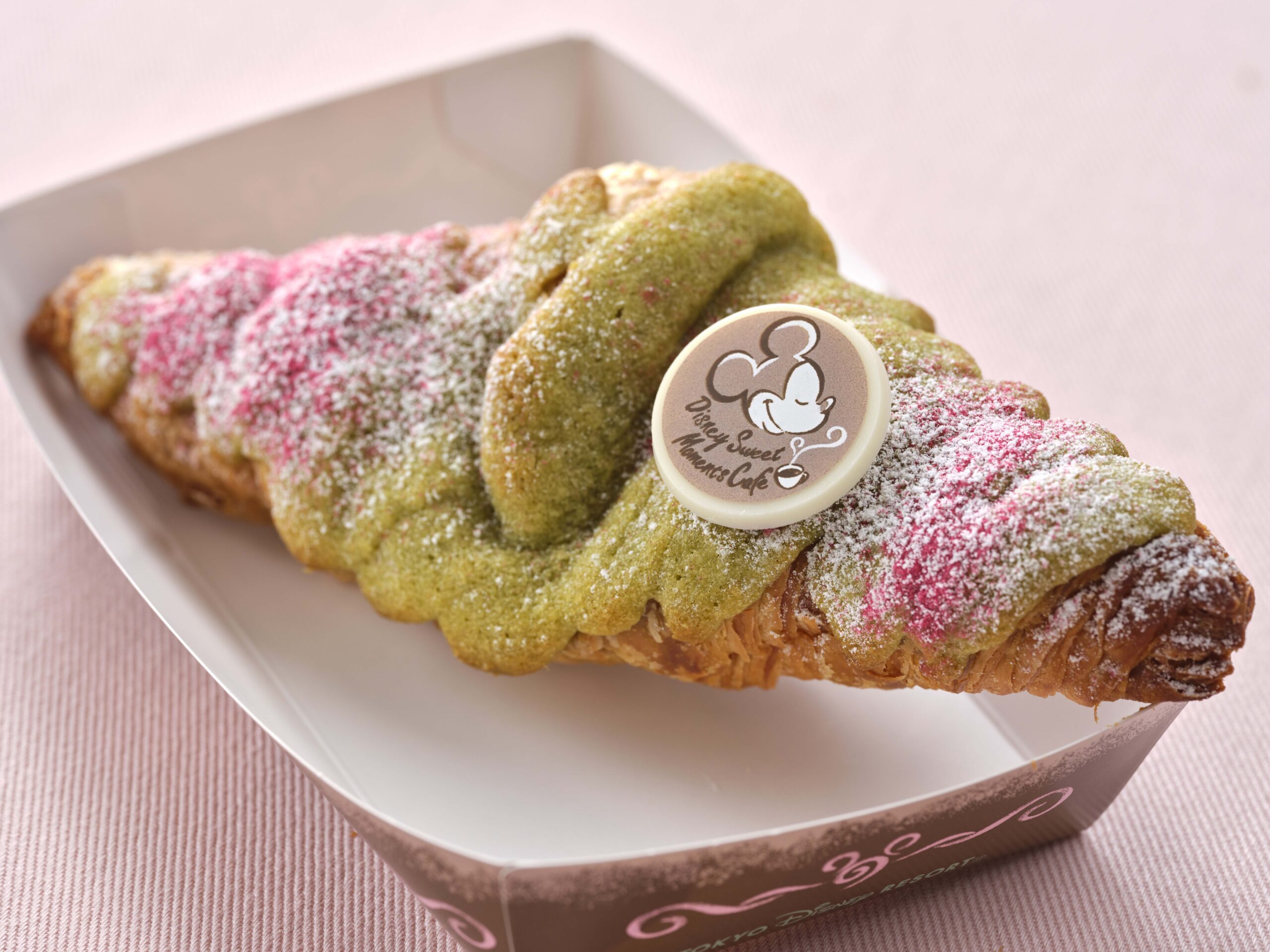 クロワッサン(ピスタチオ&ラズベリー)