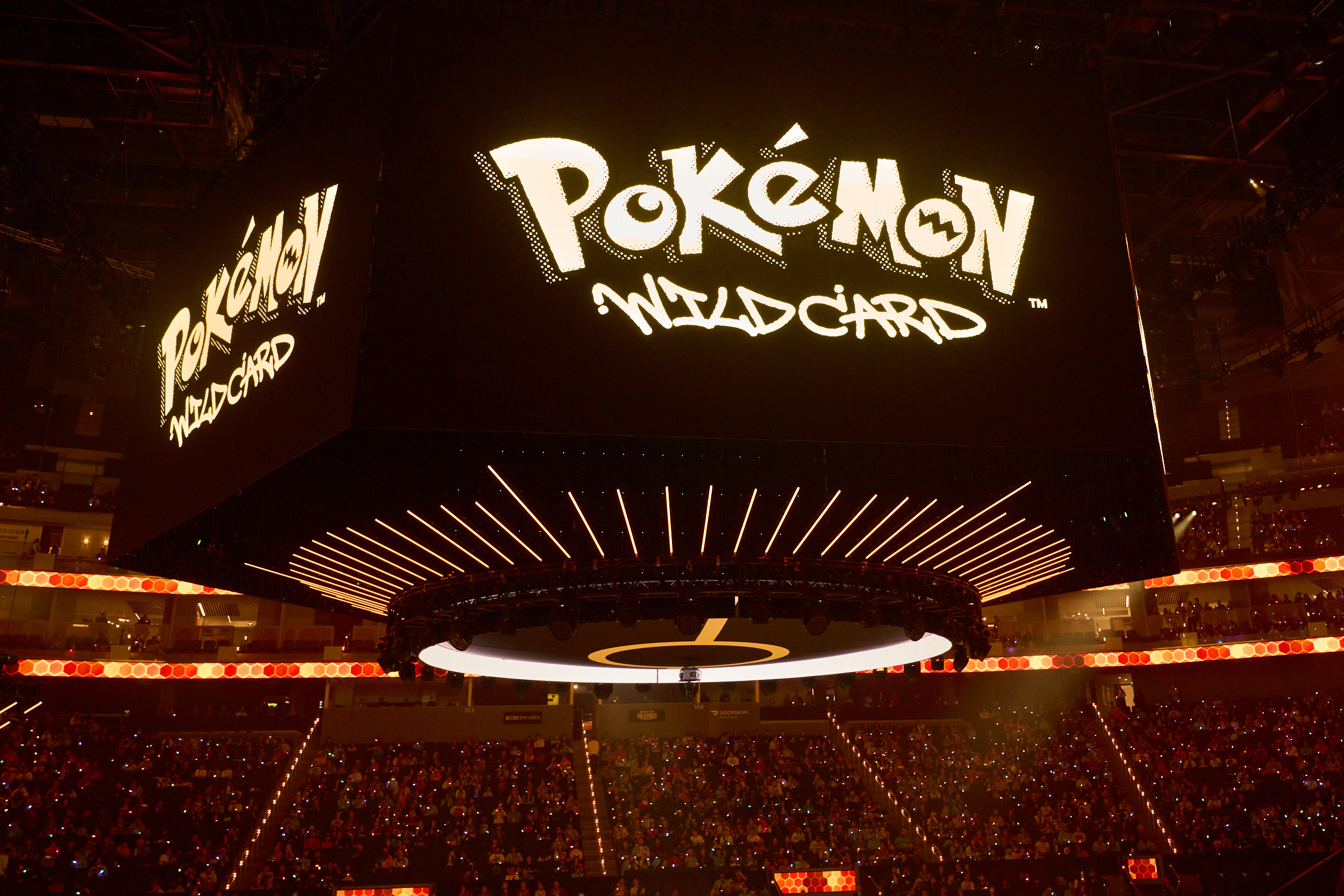 ポケモンWCS2026閉会式のスクリーンに映る映画ロゴ