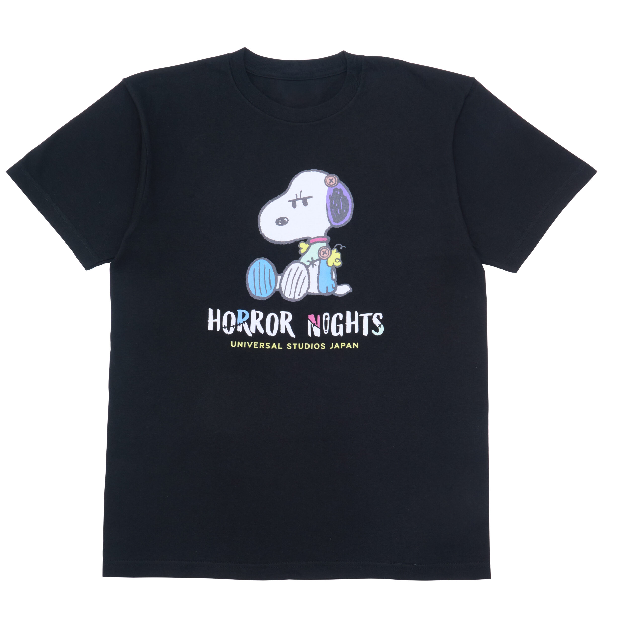 継ぎはぎ姿のスヌーピーとウッドストックが描かれた黒Tシャツ