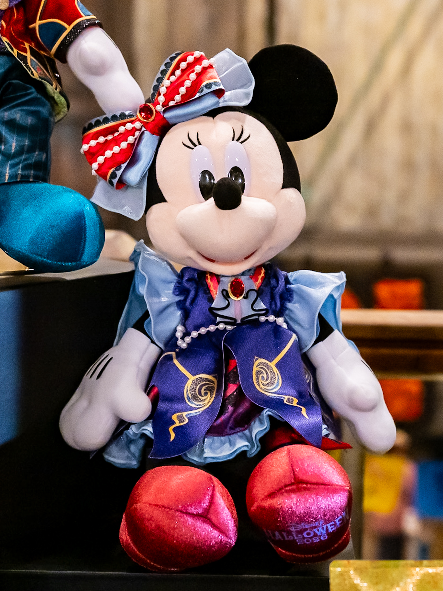 仮装姿のミッキーとヴィランズシュシュ！東京ディズニーランド