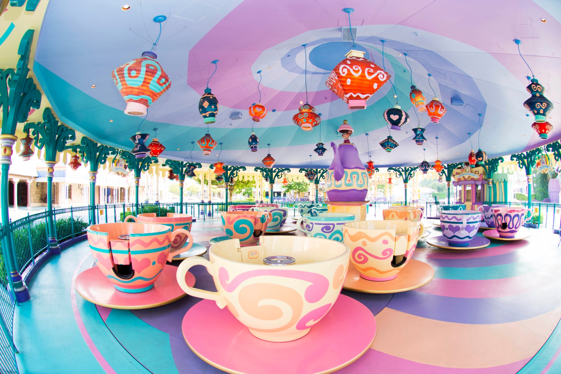 東京ディズニーランド アリスのティーパーティー