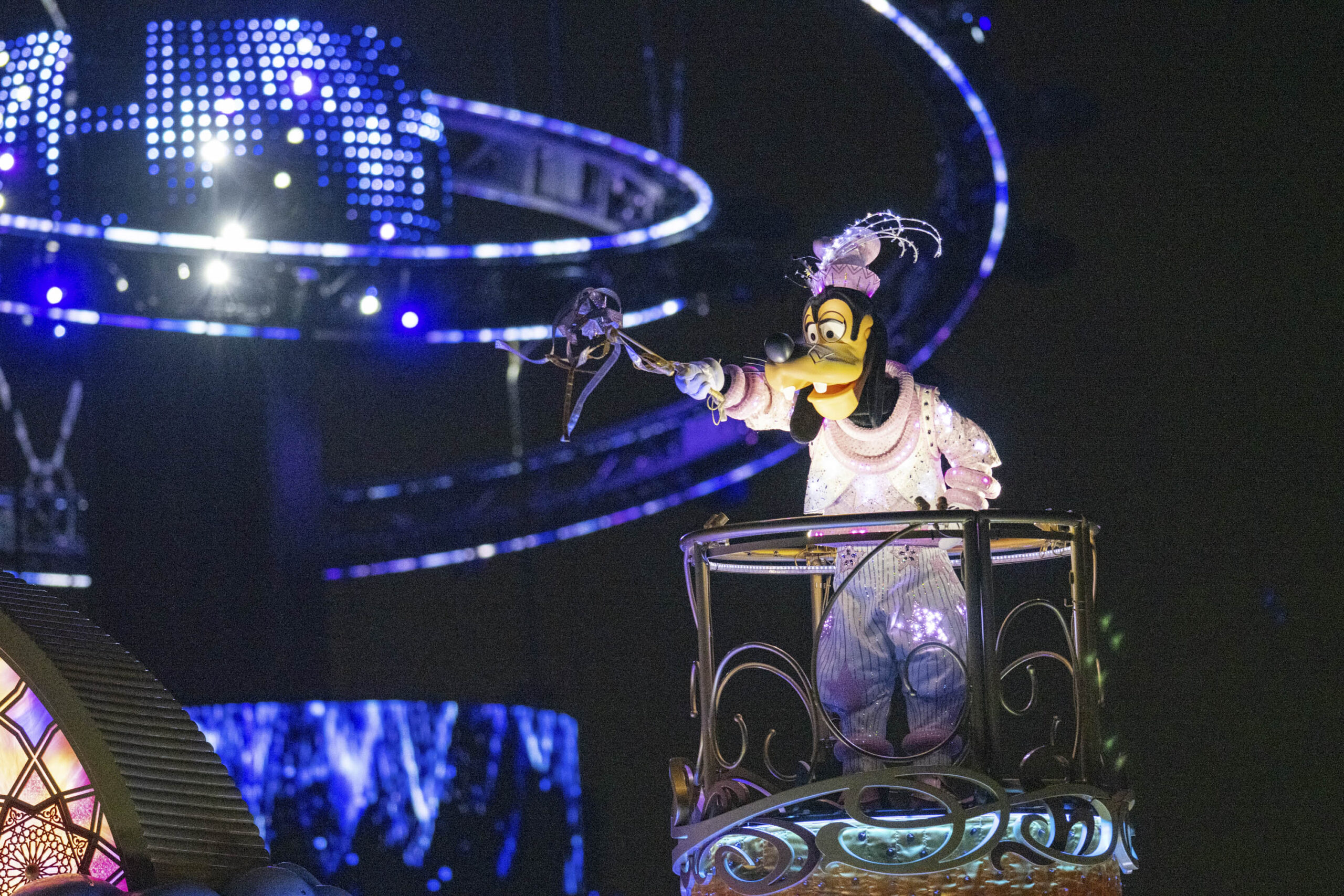 東京ディズニーシー ビリーヴ!〜シー・オブ・ドリームス〜 フィナーレに勢ぞろいするディズニーの仲間たち