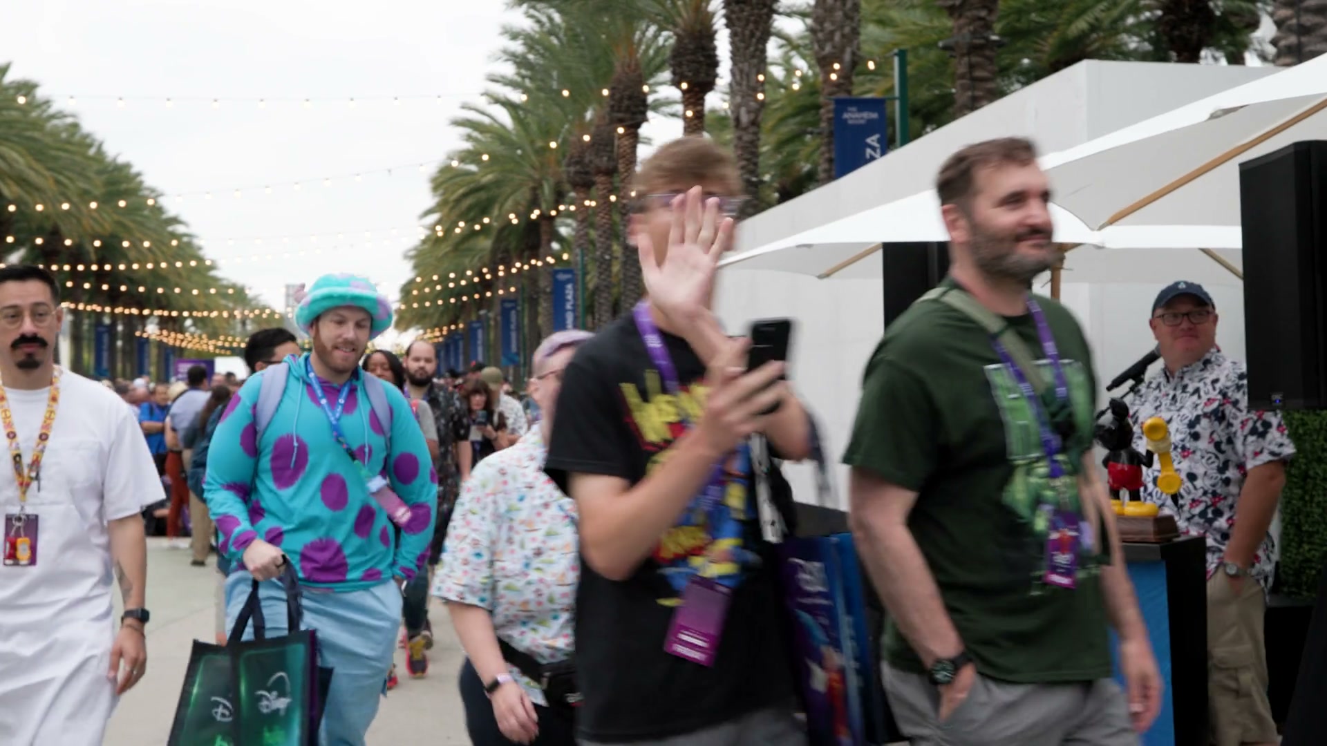 コスプレ姿でD23: The Ultimate Disney Fan Event 2026に来場したファン