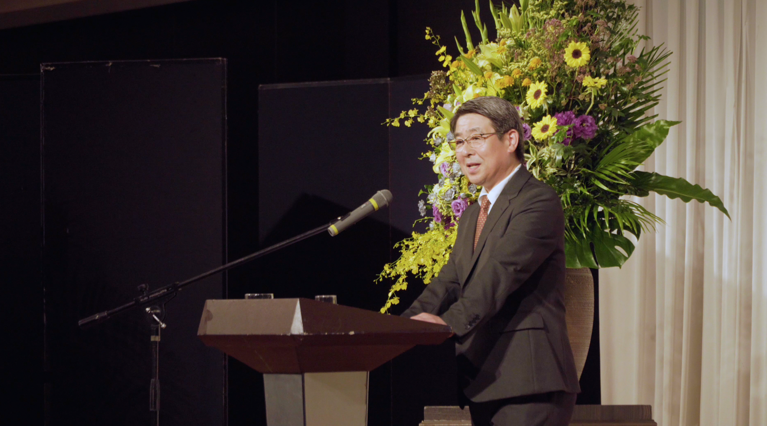 EFL Club創立30周年記念式典の代表挨拶
