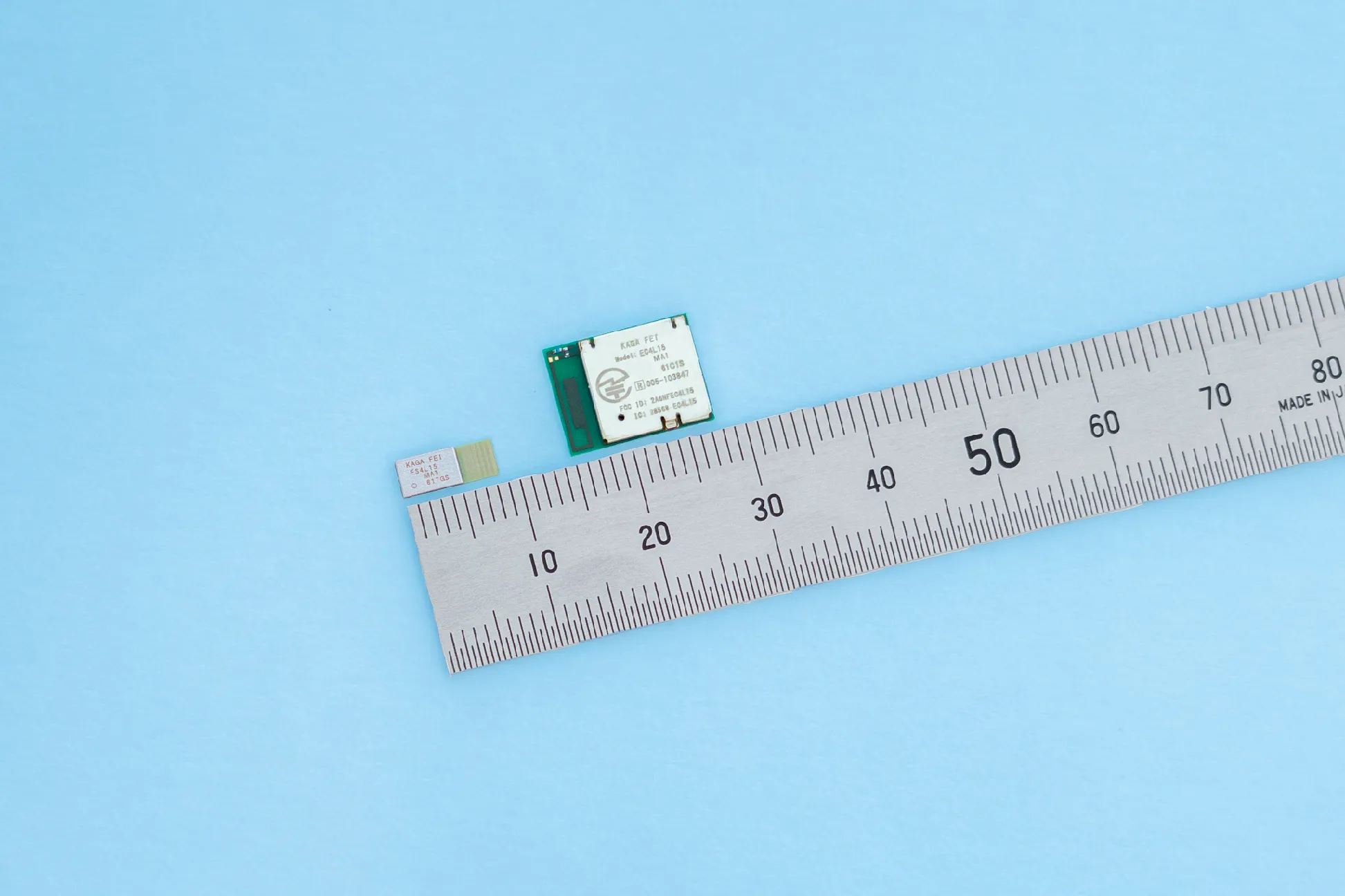 「ES4L15MA1」と「EC4L15MA1」のサンプル外観