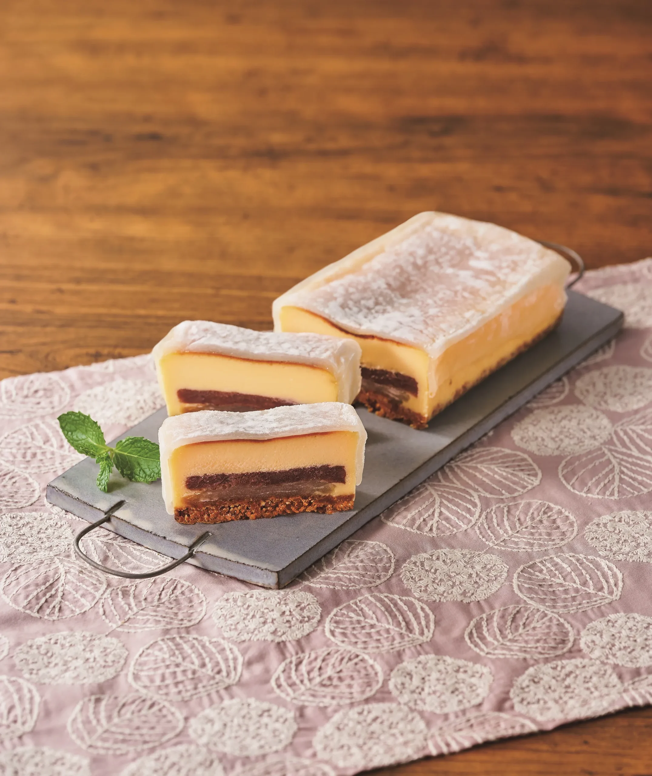 羽二重ベイクドチーズケーキの断面