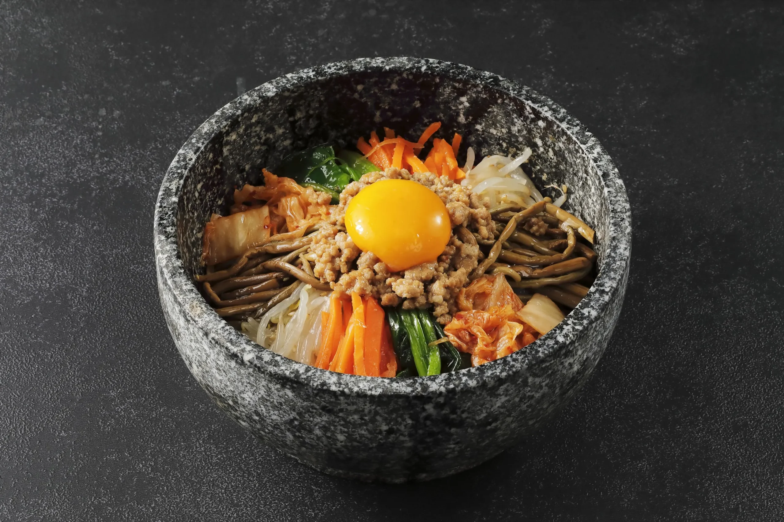 「焼肉の虎」の「石焼ビビンバ」