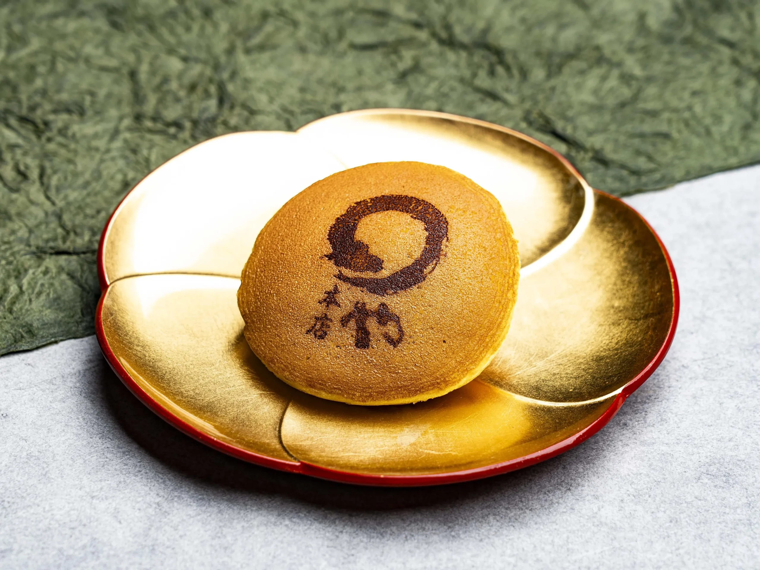 振る舞い菓子の両口屋是清「千なり」