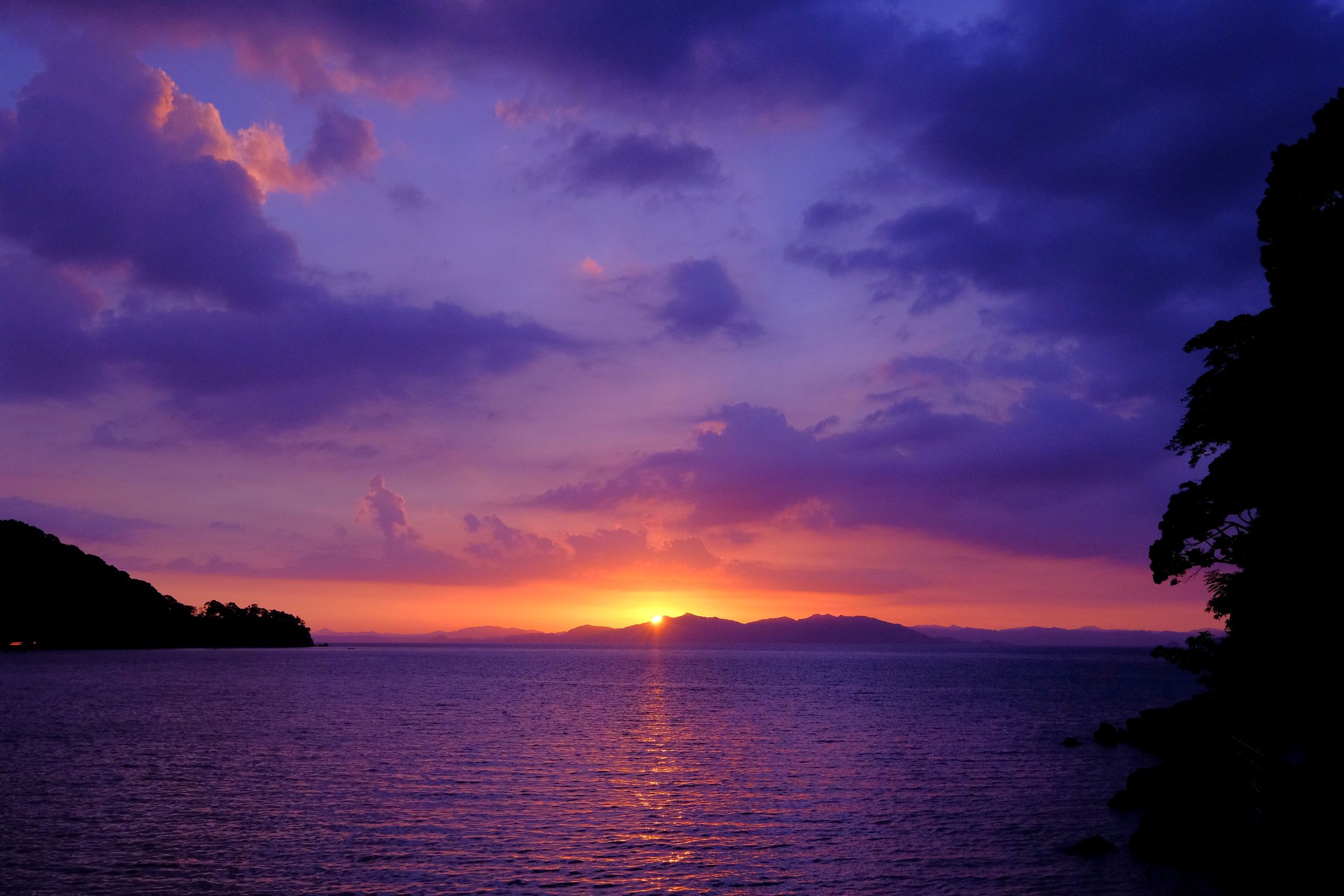 水俣の海に沈む夕日