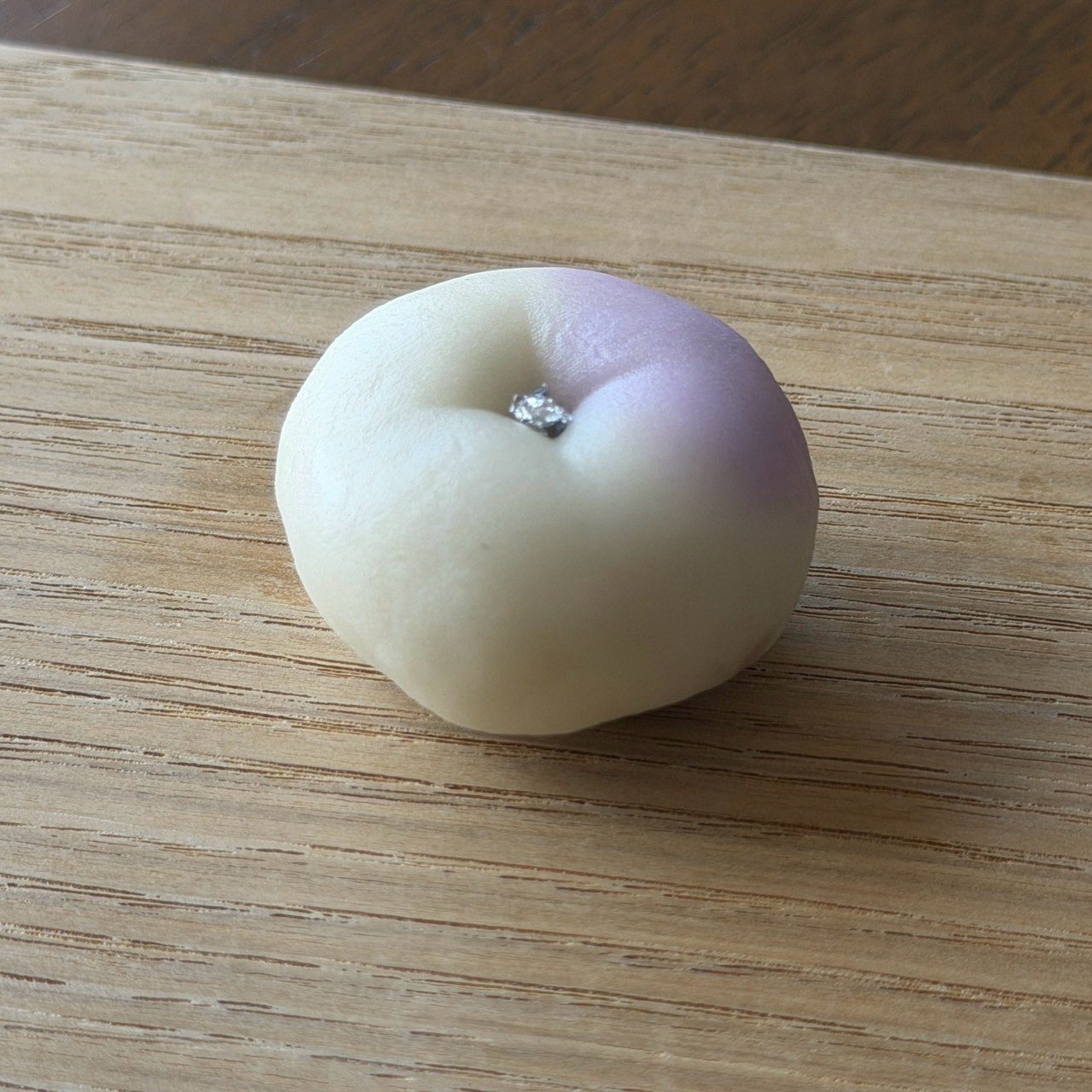一口ミニ上生菓子「出雲ハーブの縁」の単体カット