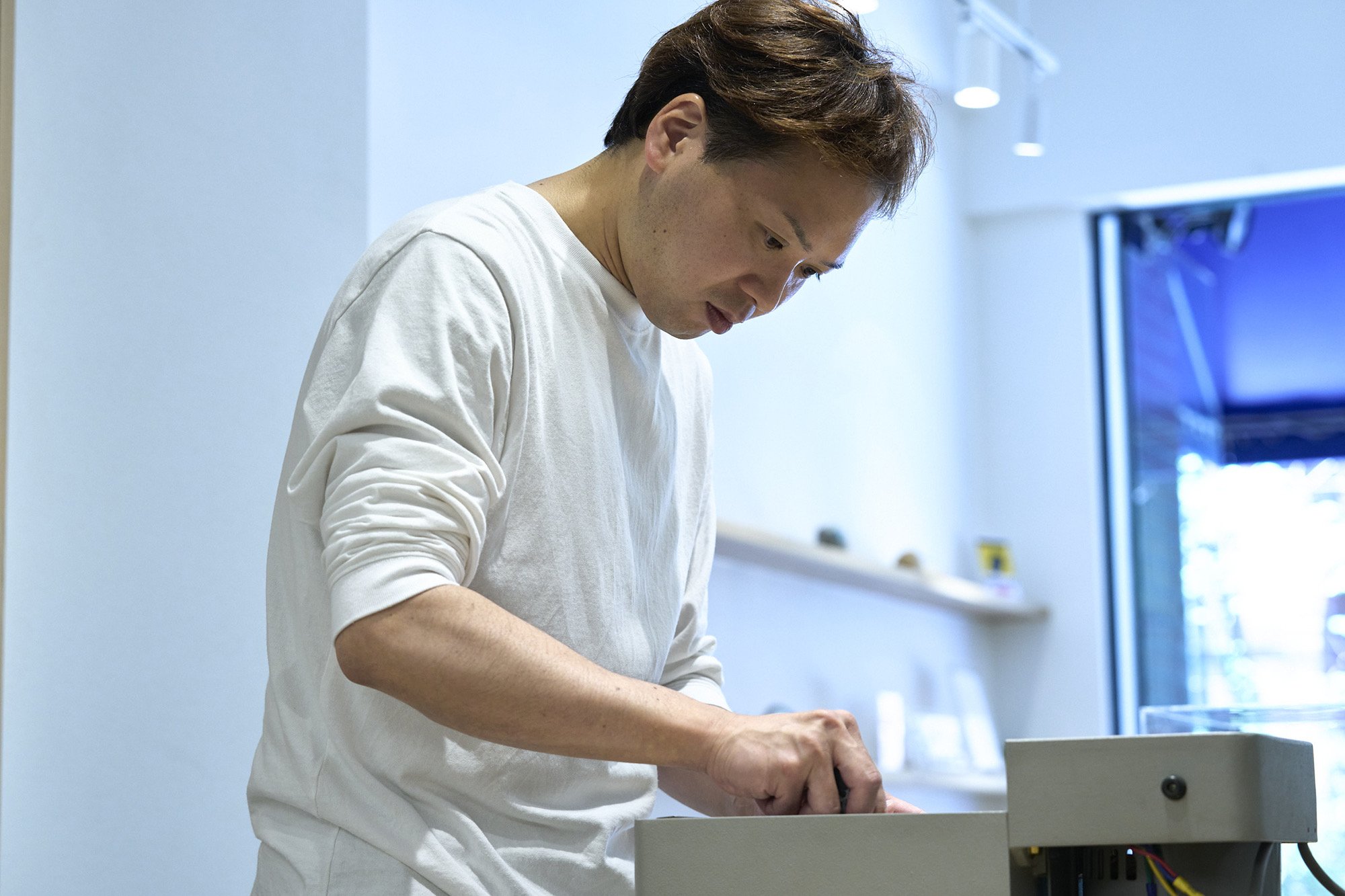 伝統工芸士 大寄智彦さんの作業風景