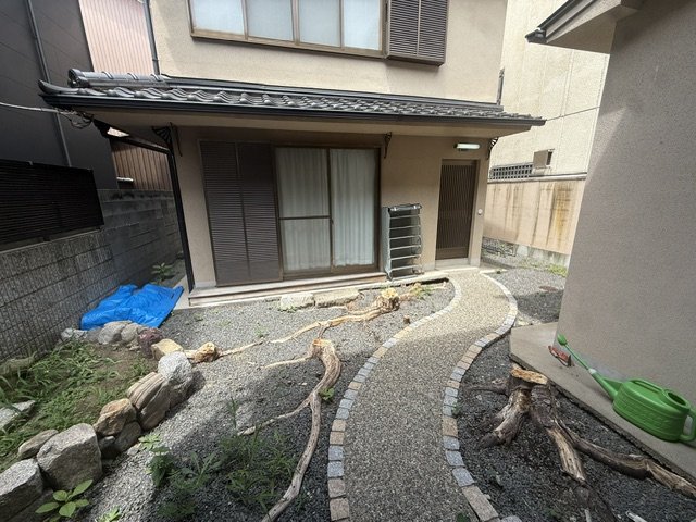 Aminif京都の裏庭と縁側
