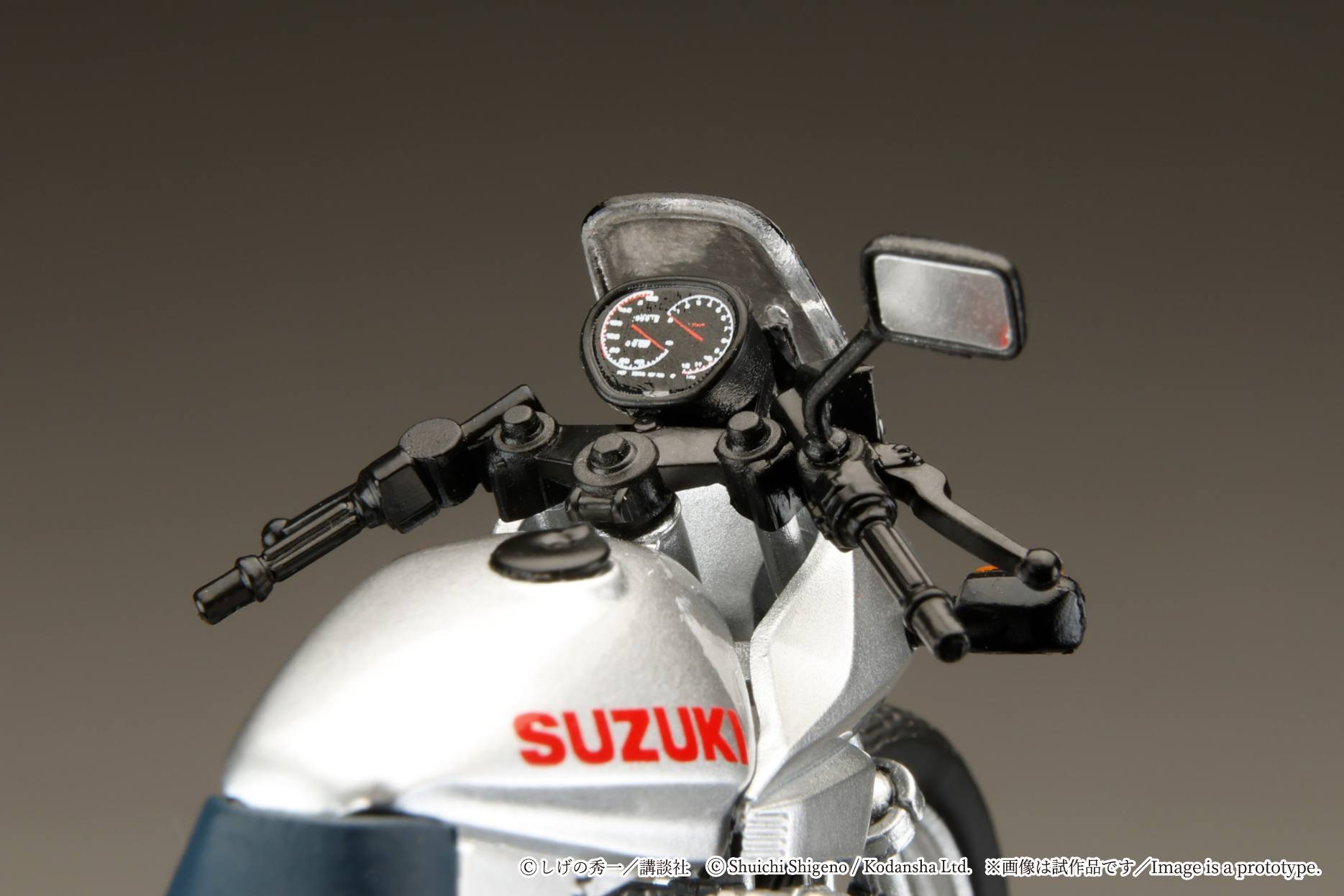 SUZUKI GSX750S KATANAのメーターとハンドル周り