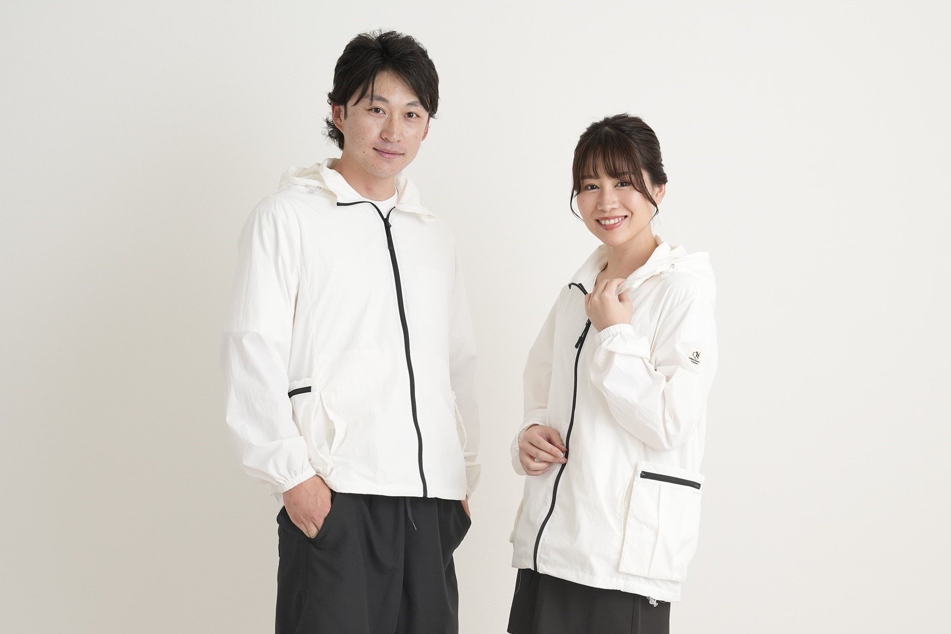 男女で着用した「空調ラッシュガード」