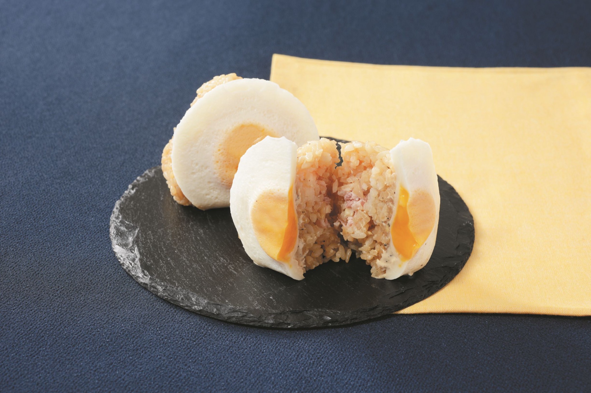 ローソン「とろ～り月見おにぎり」