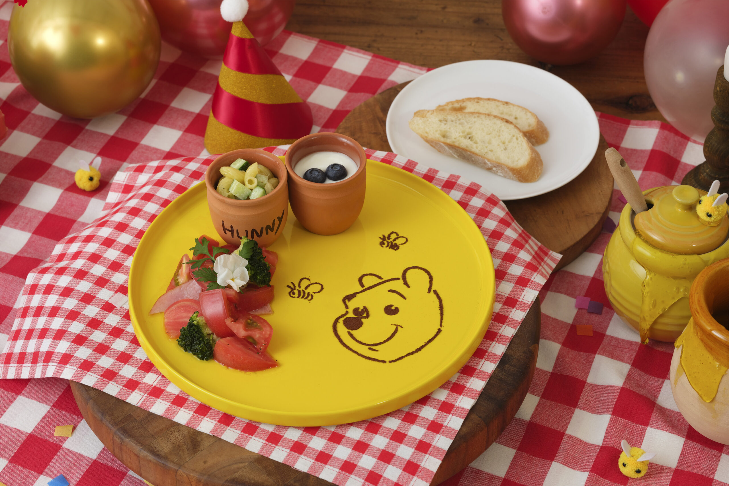はちみつかけてたべたいなぁ♪サラダ＆ヨーグルトプレート