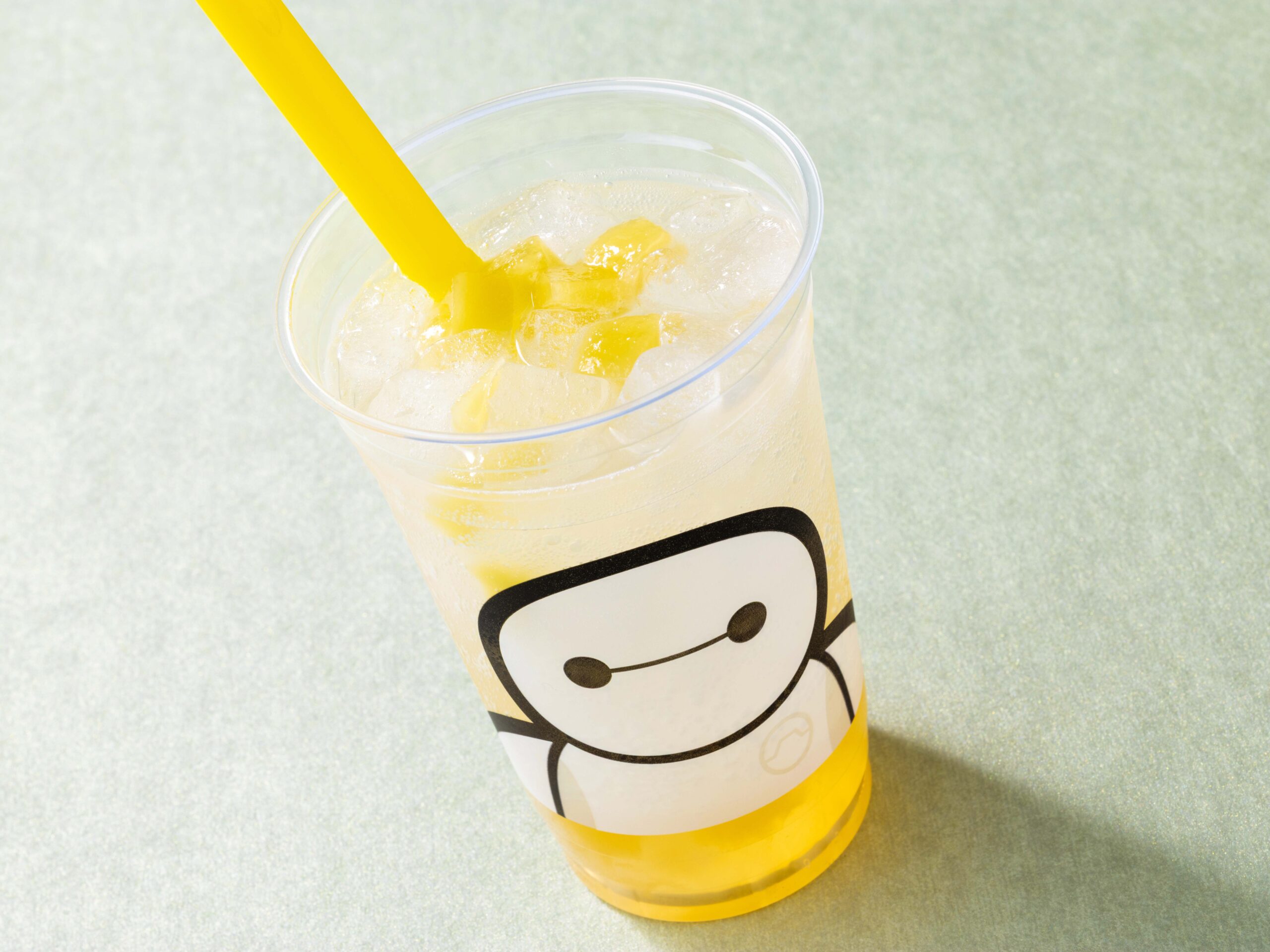 スパークリングドリンク（ピーチ）