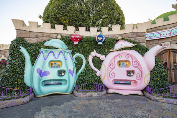 東京ディズニーリゾートのペットボトル飲料自動販売機