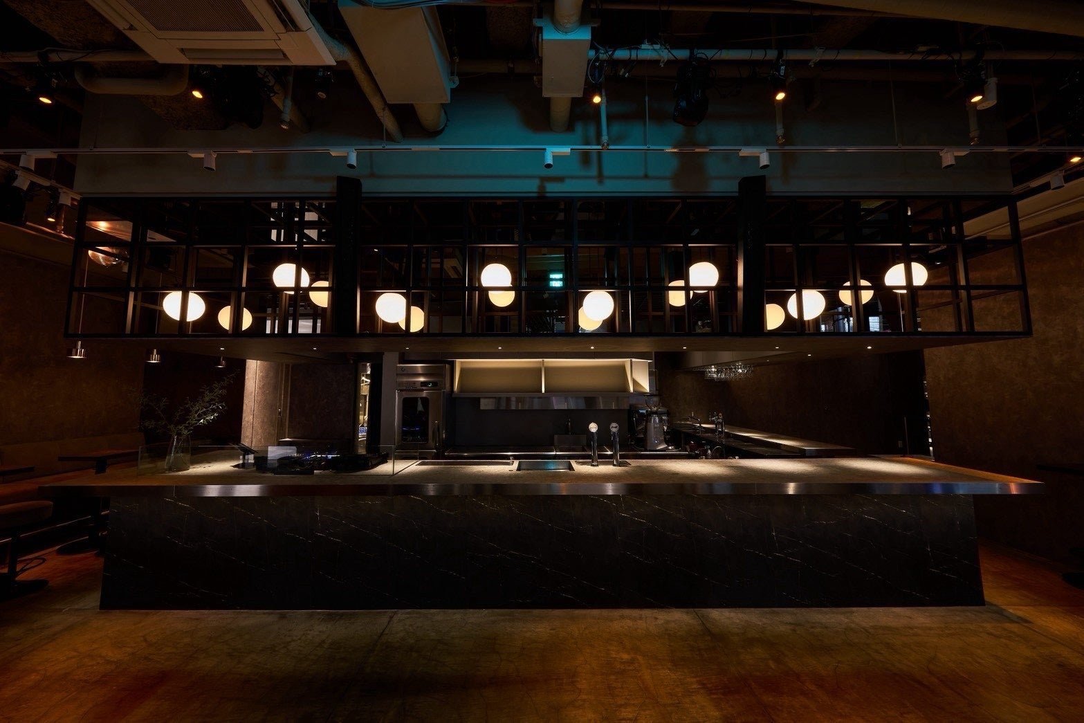 1F MUSIC BAR