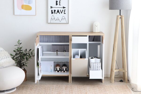 「推し活家具＝オタ活感」を変える「monchee」 / 【商品名】左：きゅんキャビ 右：はぴキャビ