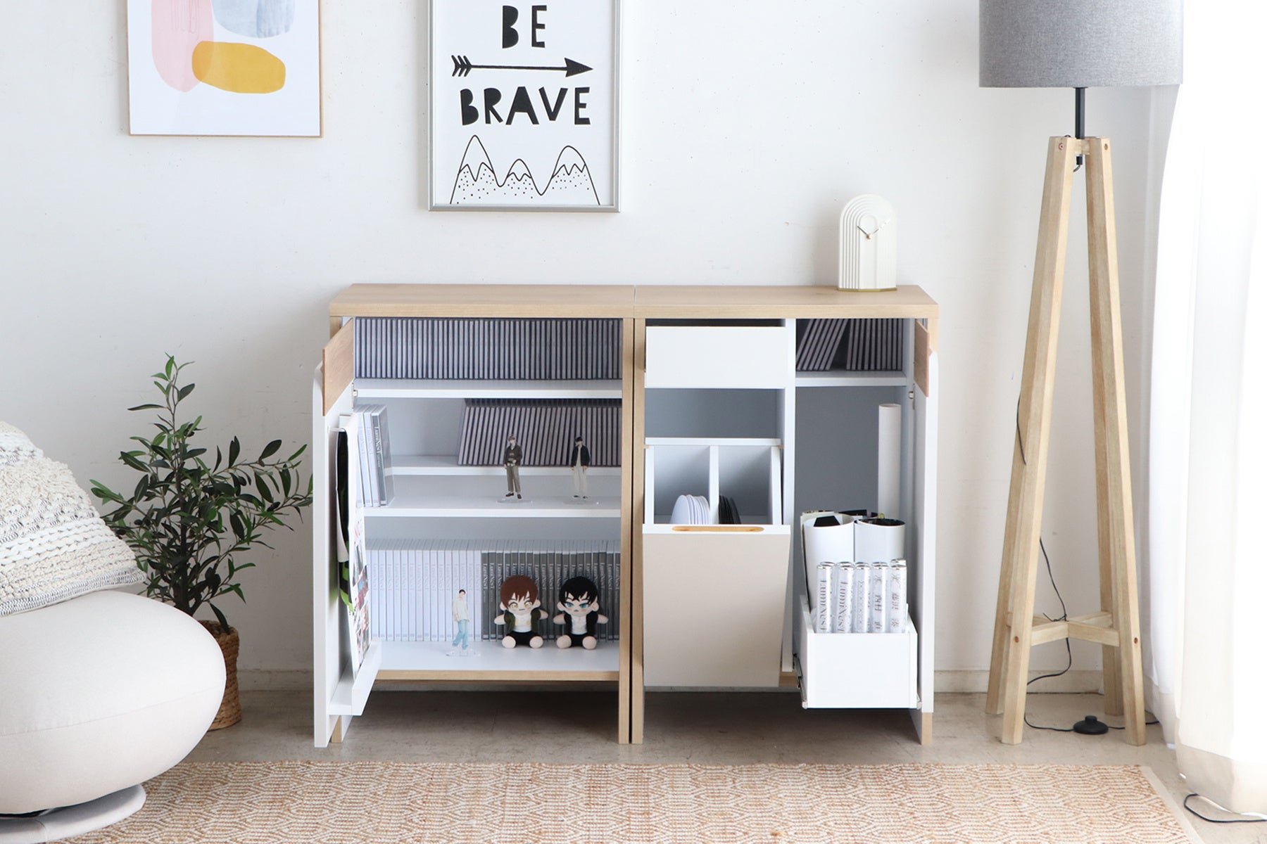 「推し活家具=オタ活感」を変える「monchee」 / 【商品名】左:きゅんキャビ 右:はぴキャビ