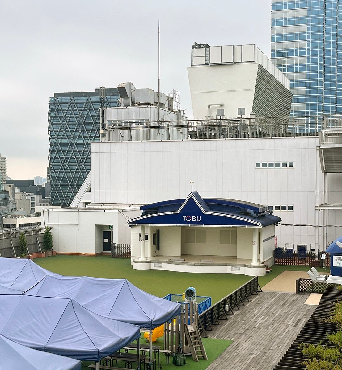 東武百貨店 池袋店 8F屋上「スカイデッキ広場」