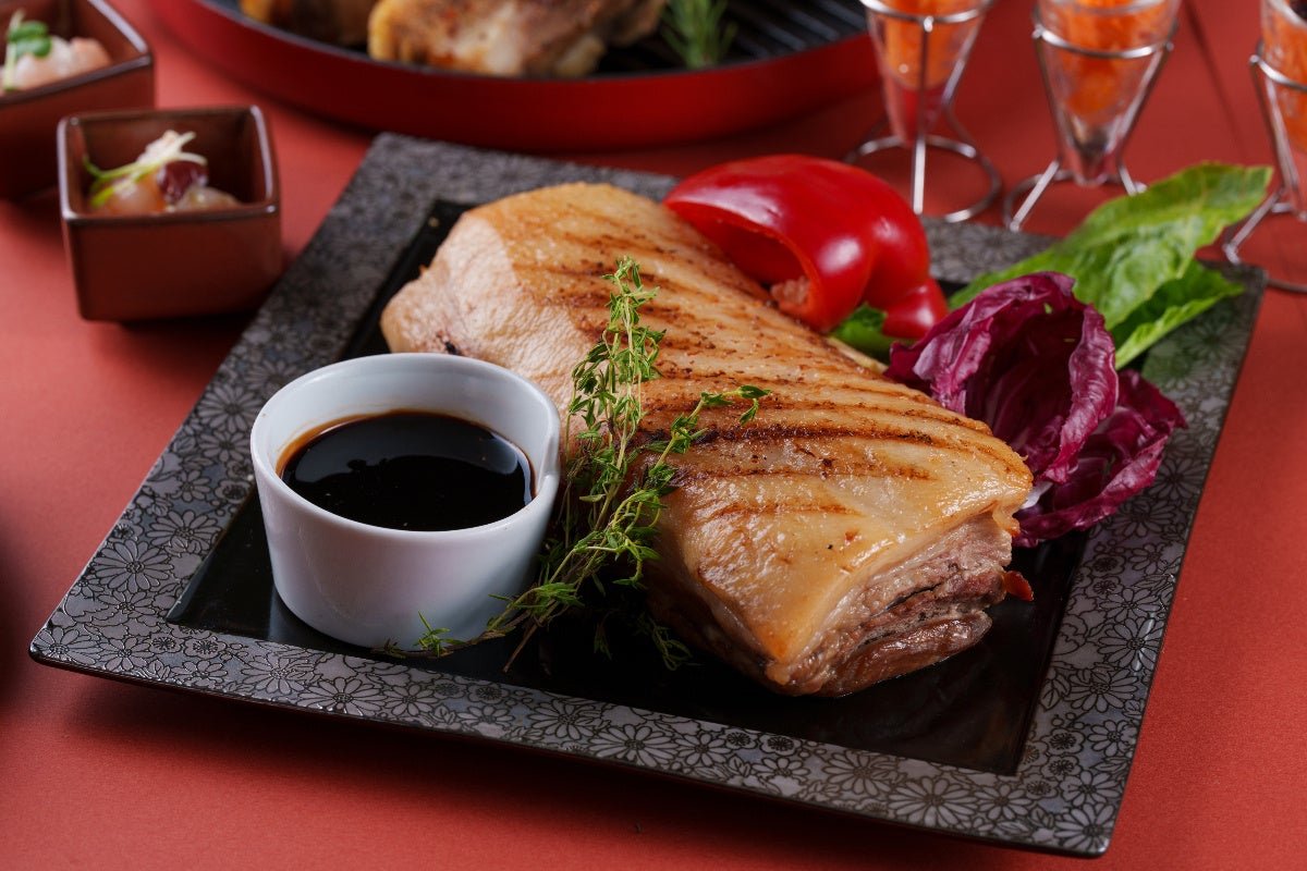 豚肉の麹焼き 葡萄果汁を発酵させたバルサミコのソース