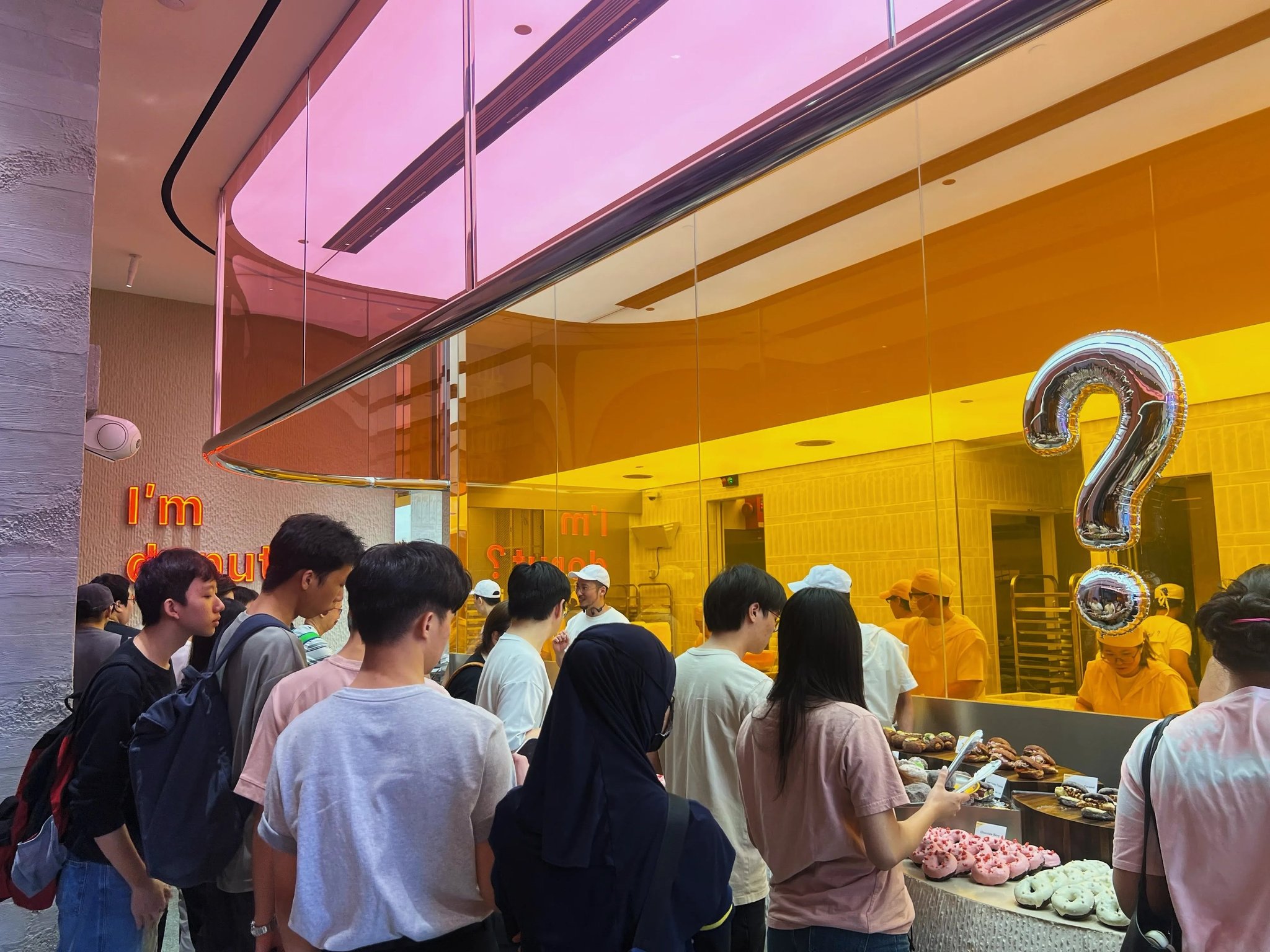 I’m donut？Malaysia オープン当日の様子（店内）