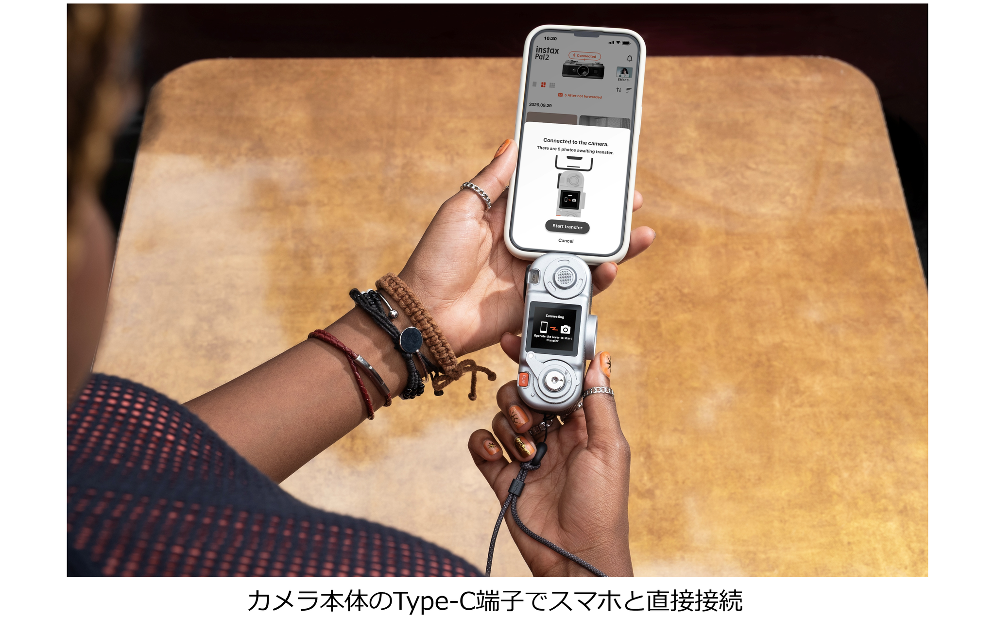 カメラ本体のType-C端子でスマホと直接接続