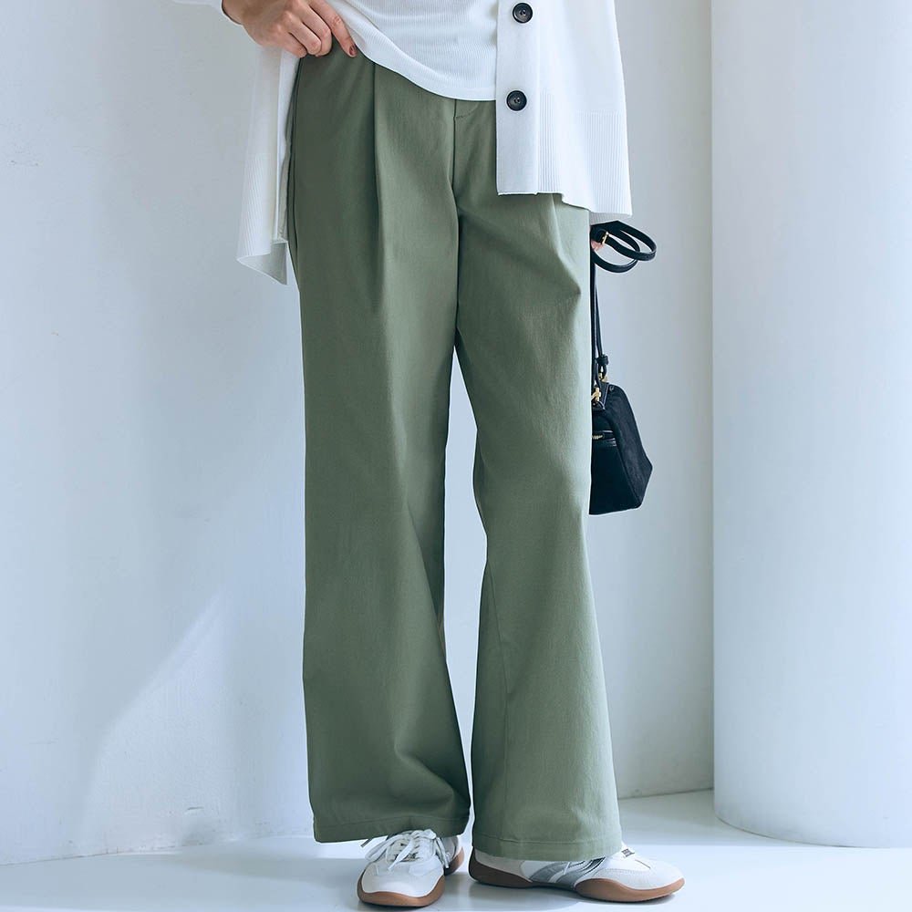 裏起毛ワイドパンツの着用イメージ