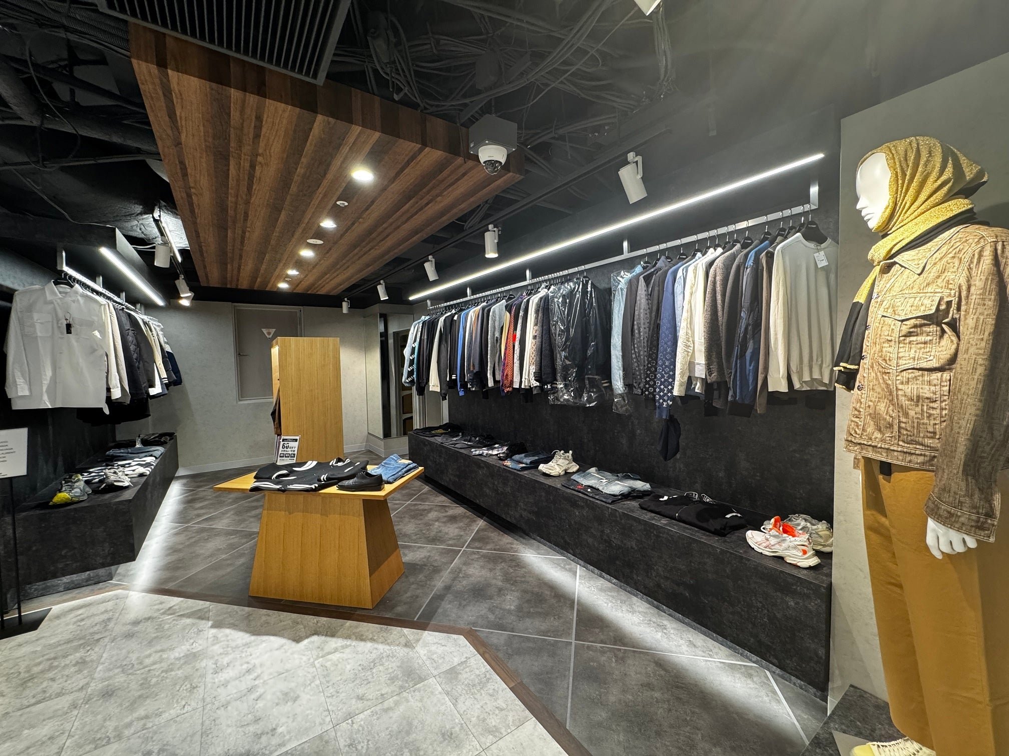 『2nd STREET GINZA』売場