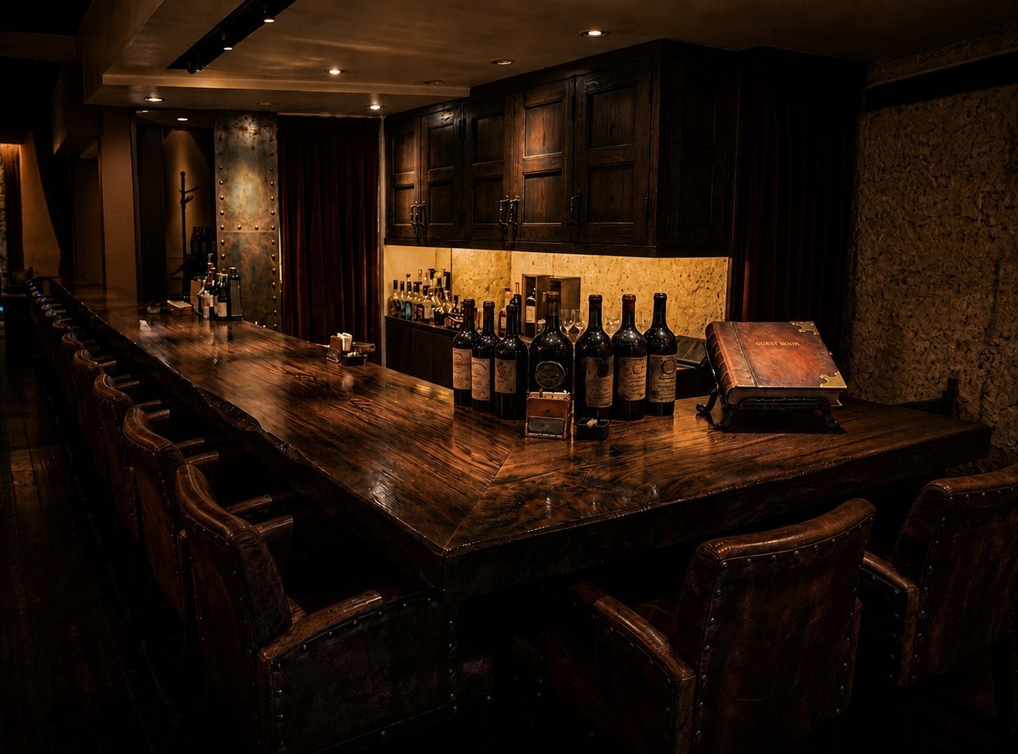 「BAR LAST WORD」店内
