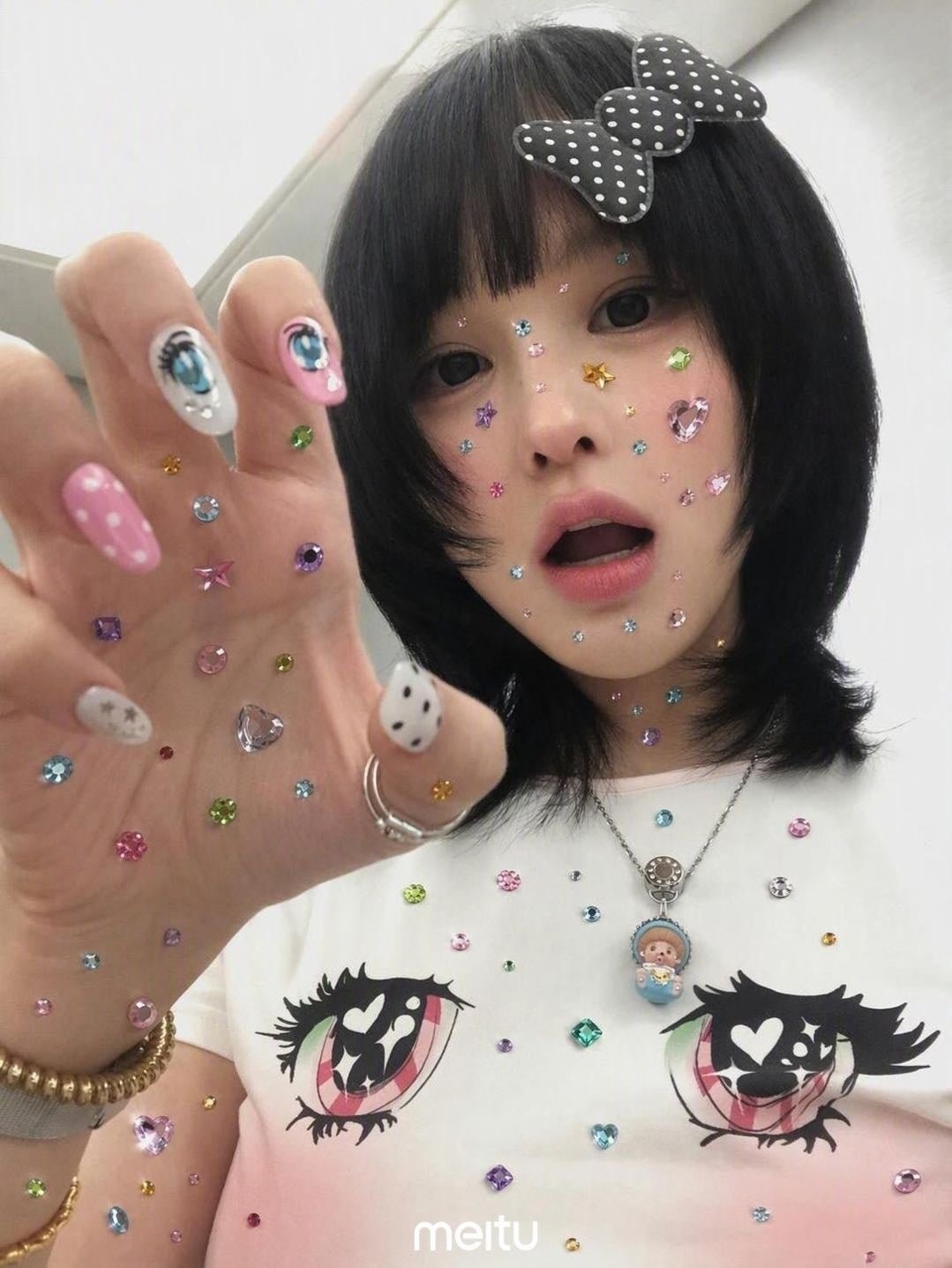 SNSで大バズり中!写真1枚で楽しむ「ビジューデコAI」