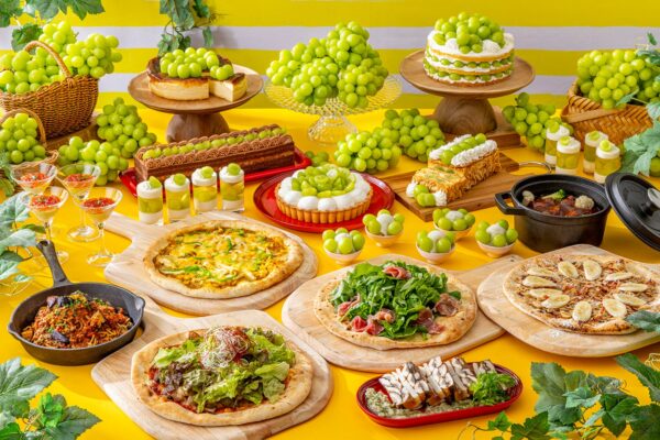 秋の美食紀行ビュッフェ＆シャインマスカットフェアの料理とデザート