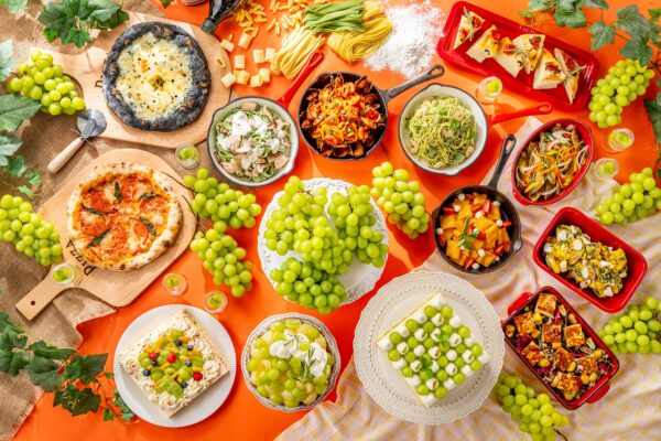 カジュアルイタリアン&シャインマスカット食べ放題の料理とスイーツ
