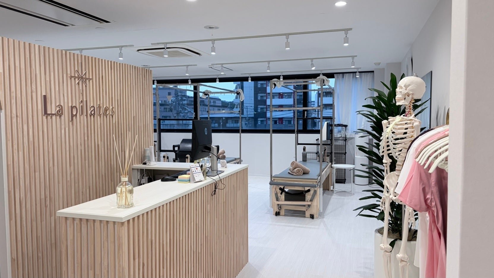 川西能勢口店の受付