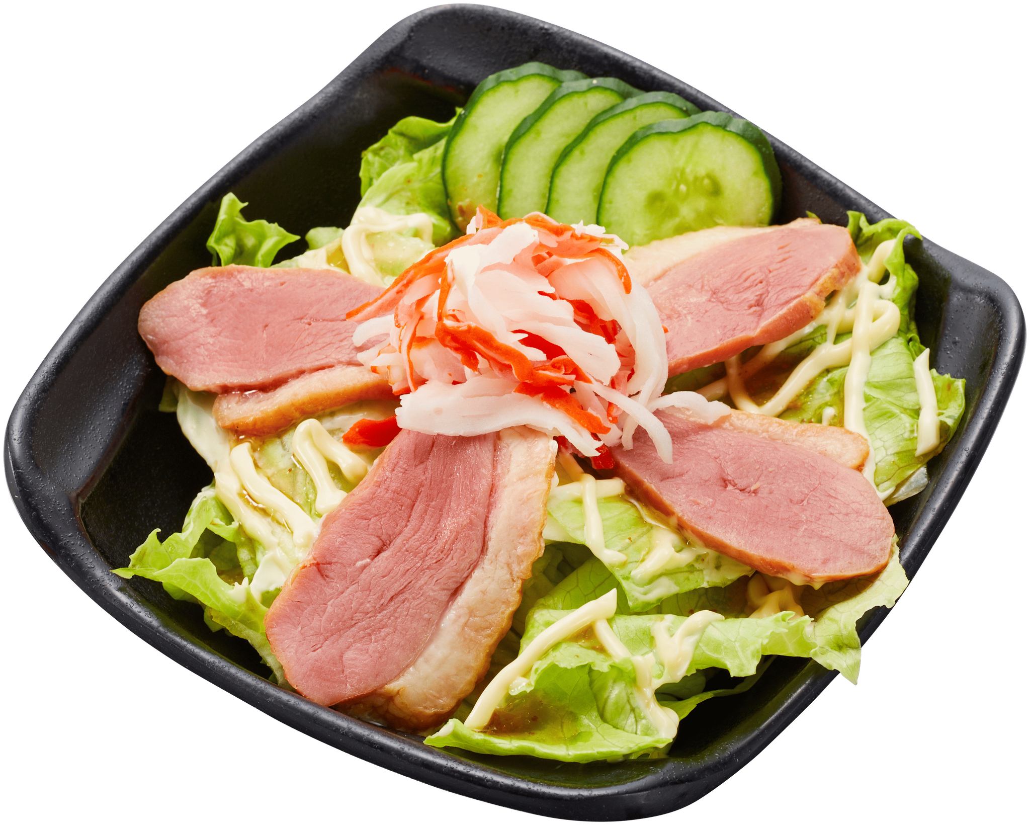 合鴨ロースサラダの盛り付け