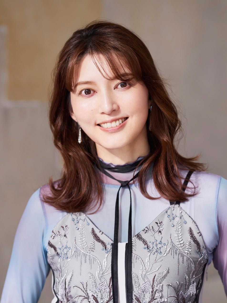 朝夏まなと
