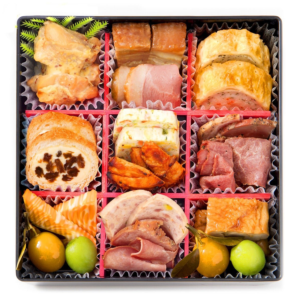 ローストビーフや鴨肉などが詰められた「ルフィの肉々重」