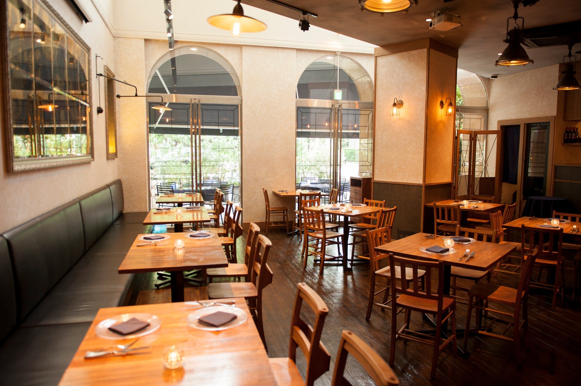 BISTRO FAVORI 代官山