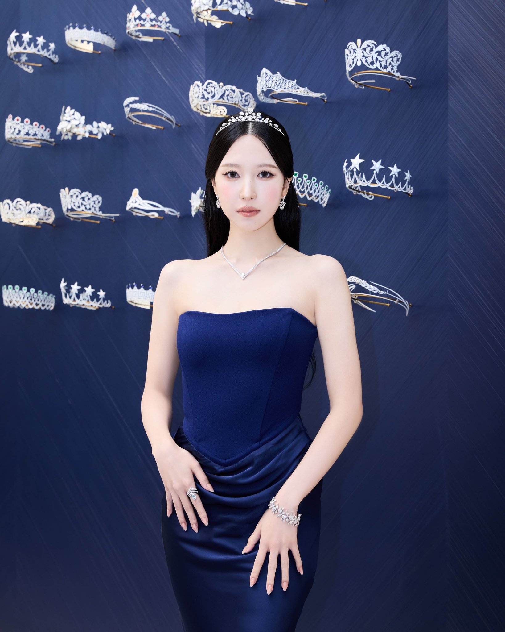 MINAさん「ジョゼフィーヌ」コレクション着用
