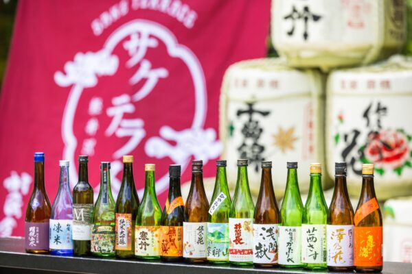 軽井沢サケテラスに並ぶ日本酒