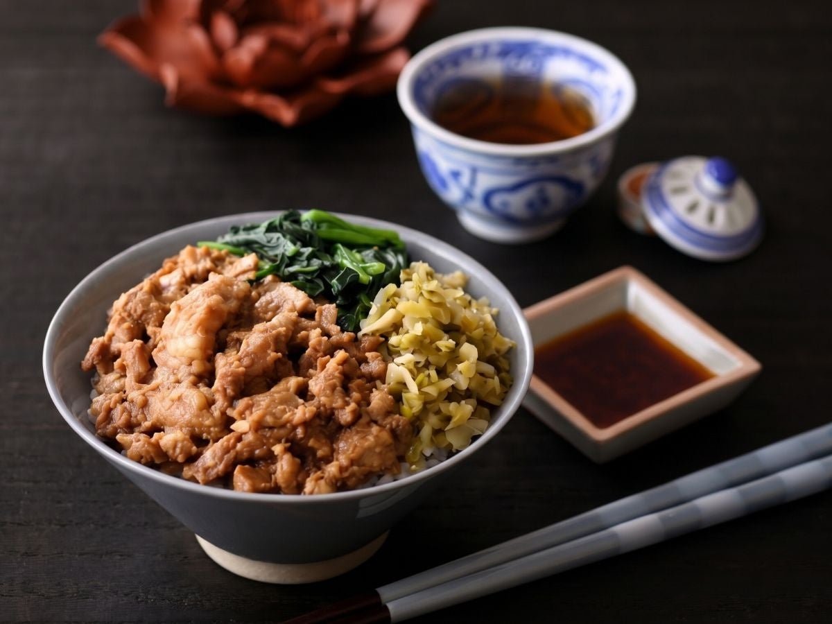 魯肉飯（ルーローハン）