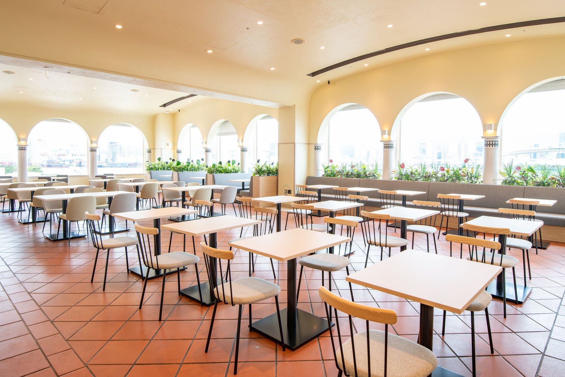 R.O.STAR Seaside Terrace 店内席