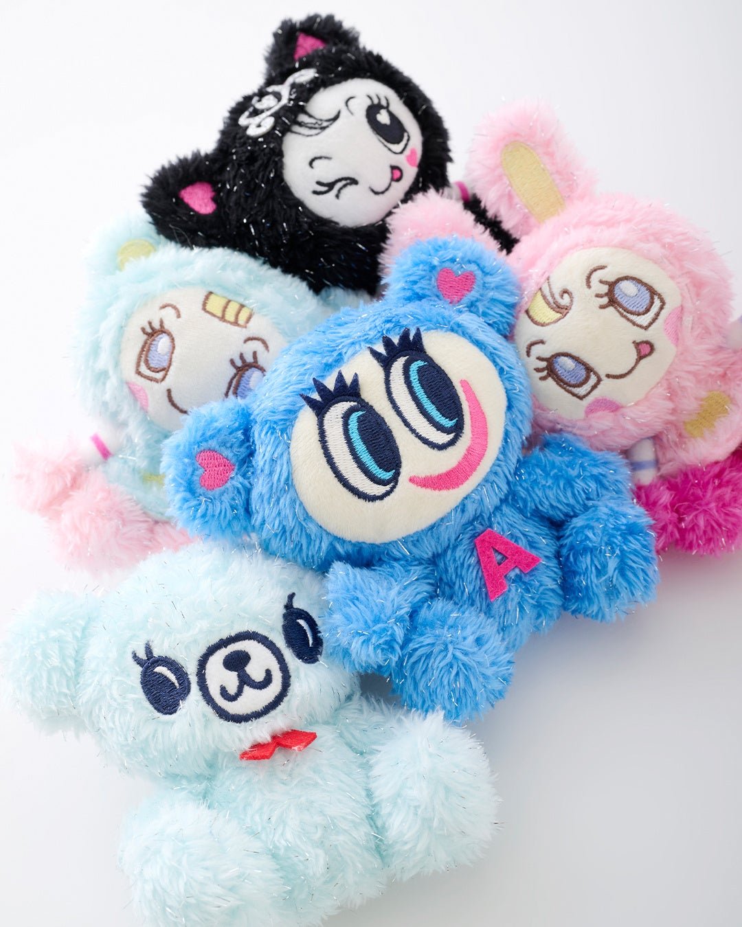 ■POP UP SHOP アイテムラインナップ / ふわふわおすわりぬいぐるみチャーム ¥3,080(税込)
