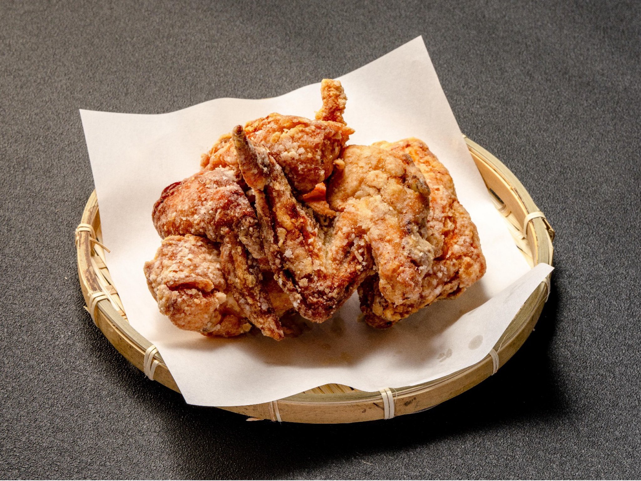 ジョニーのからあげ「ジョニーの骨付きからあげ」