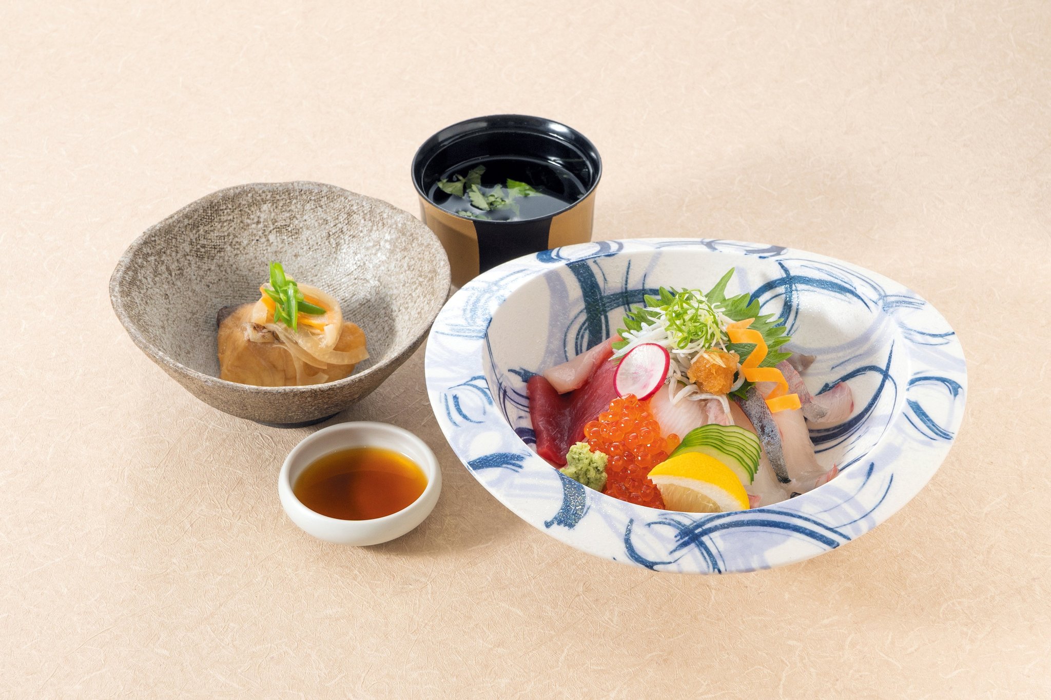 特上海鮮丼(写真はイメージです)