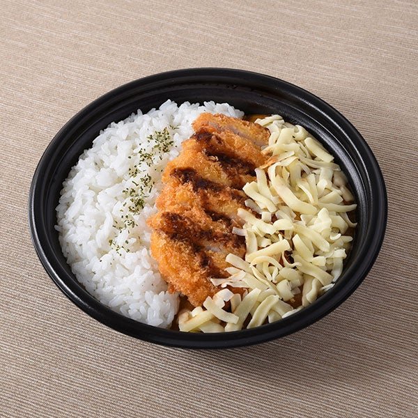 スパイス香る！ロースかつカレー（チーズのせ）