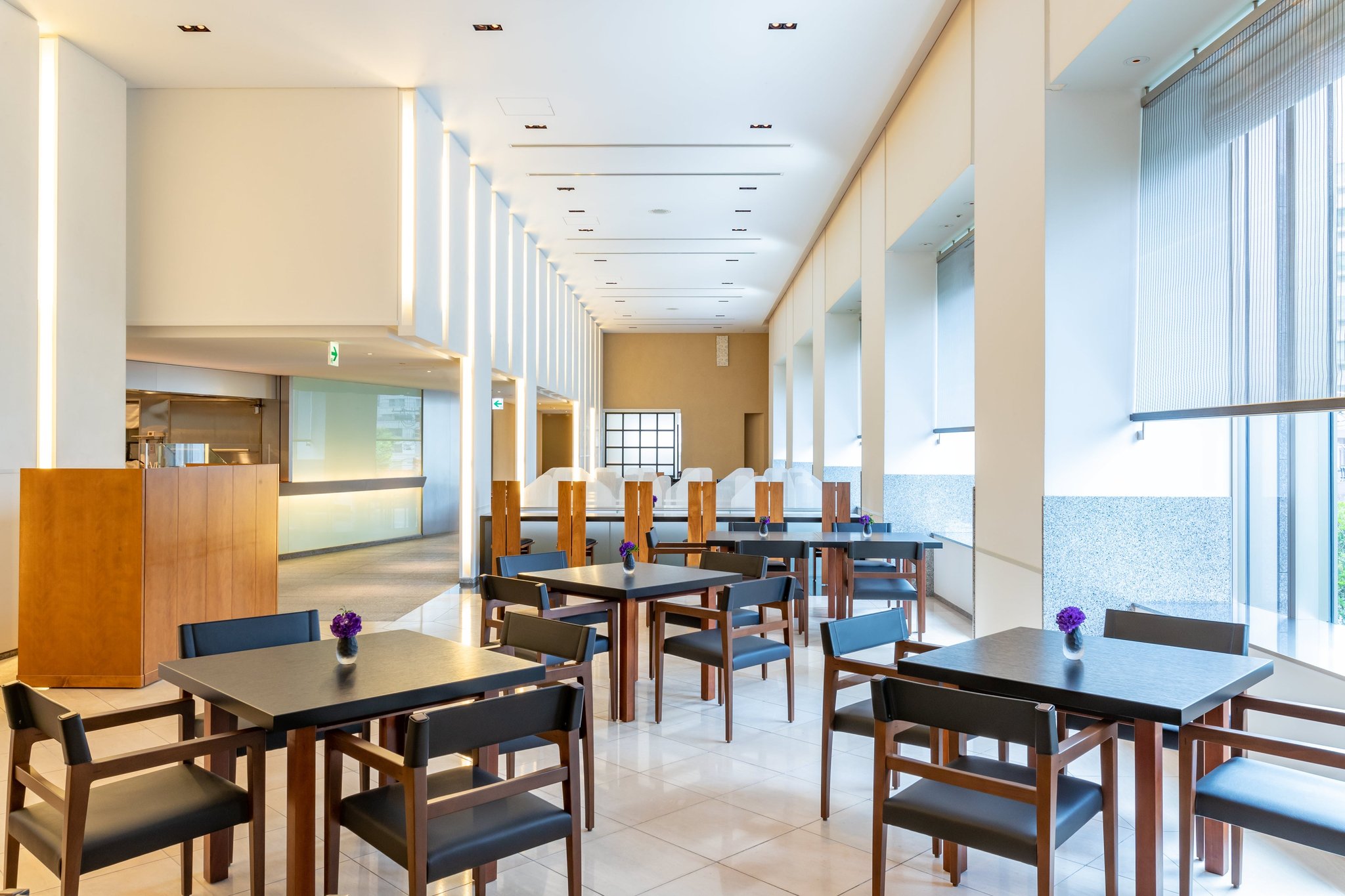 日本料理「Japanese Cuisine 桜丘」の店内